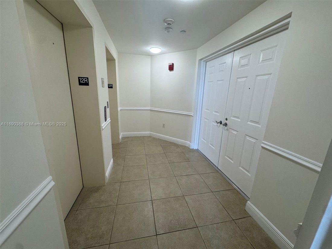 Condo in Aventura, Florida, United States 1 - 17202250