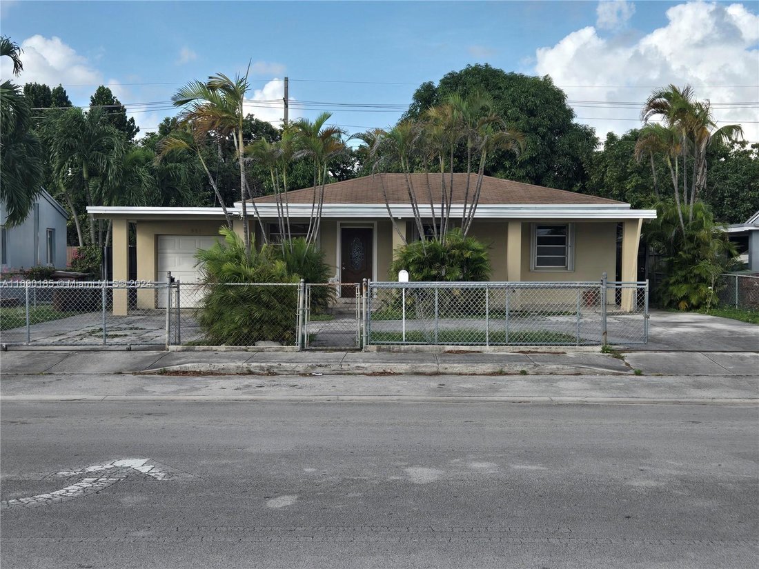 House in Hialeah, Florida, United States 1 - 17203971