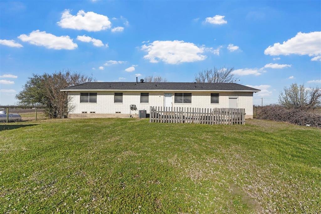 House in Farmersville, Texas, United States 4 - 17213623