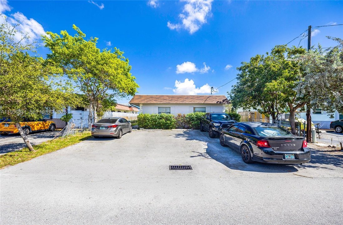 Pompano Beach, Florida, United States 1 - 17203571