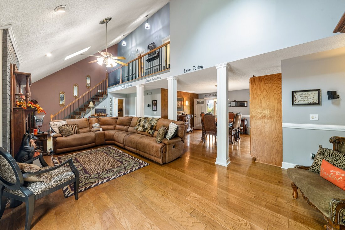 House in Columbia, Tennessee, United States 3 - 17199550