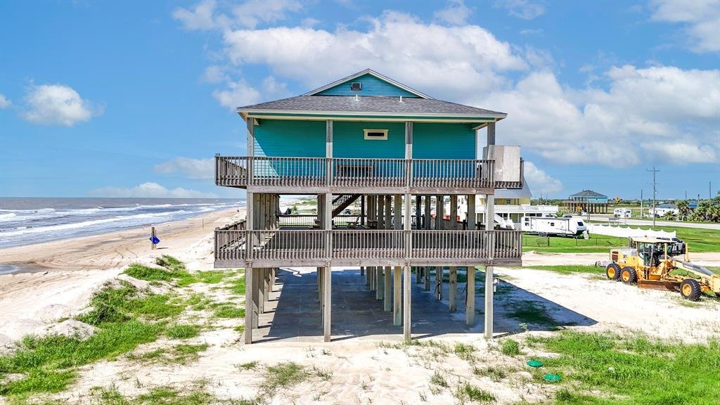 House in Bolivar Peninsula, Texas, United States 4 - 17209525
