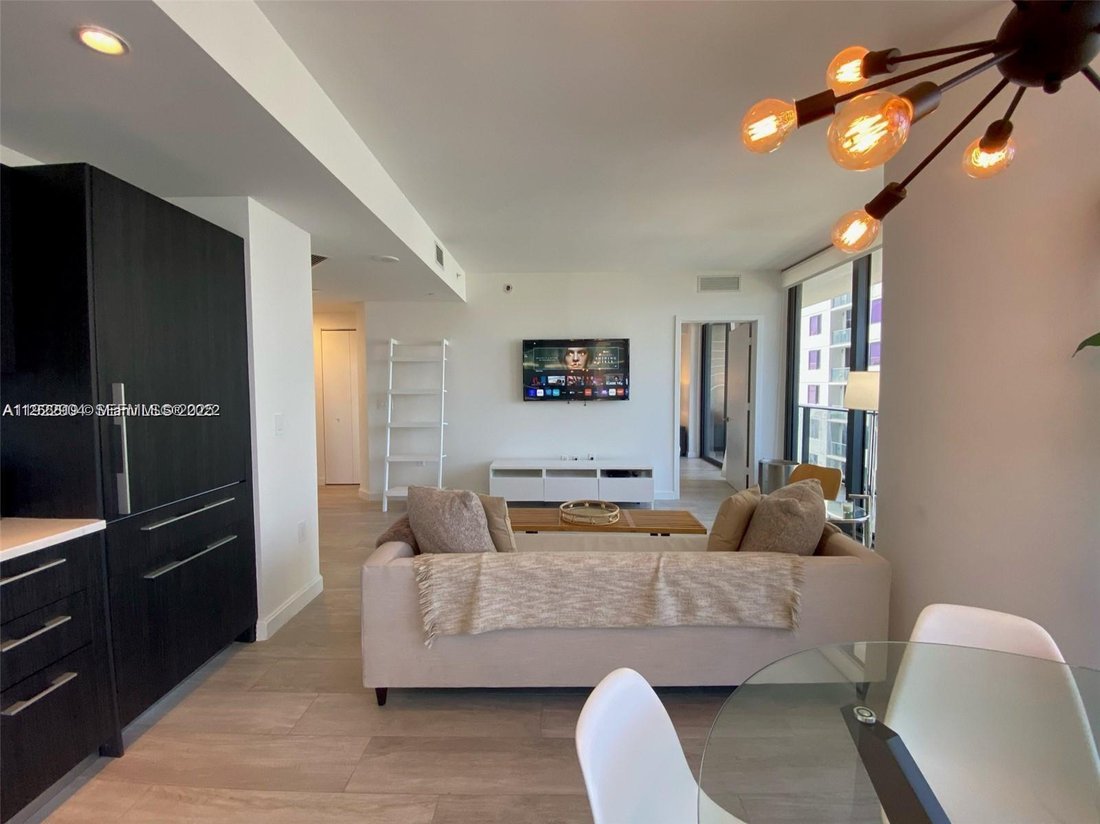 Co Op in Miami, Florida, United States 4 - 17205584