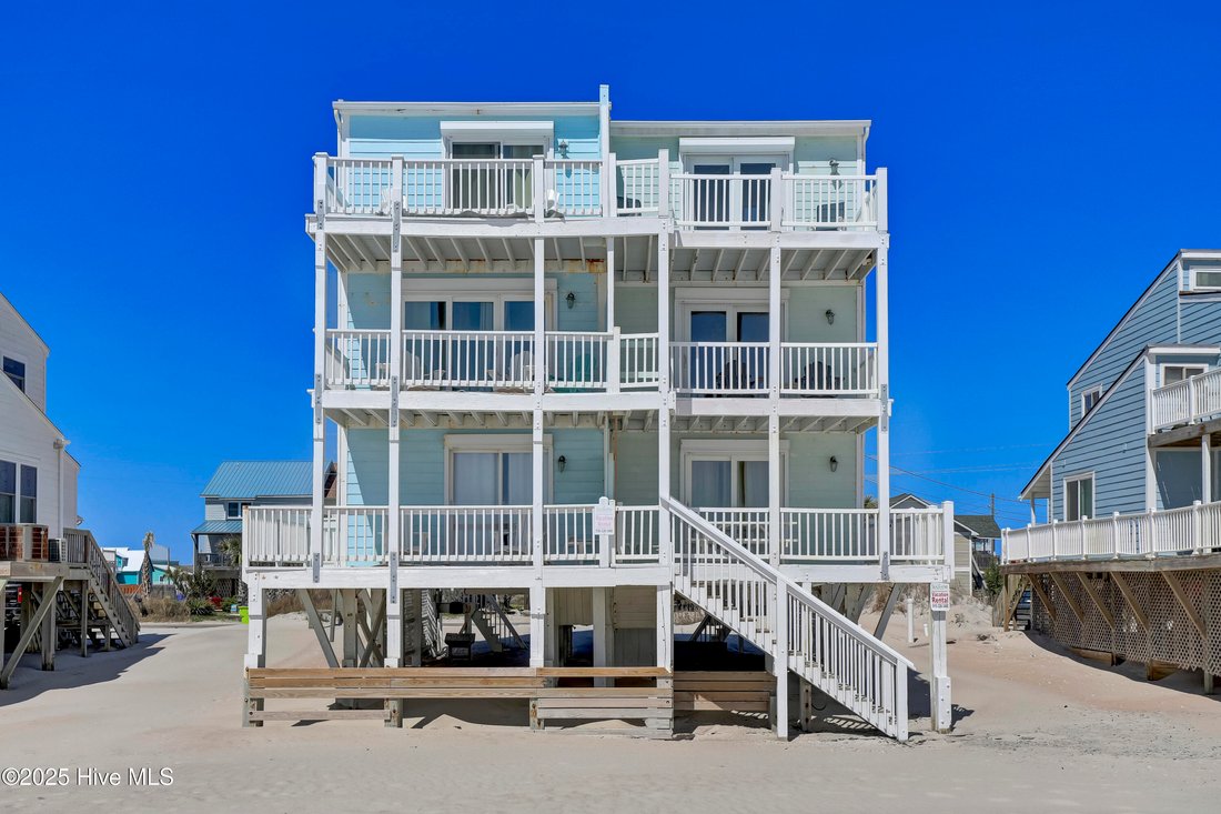 Townhouse in North Topsail Beach, North Carolina, United States 5 - 17195888