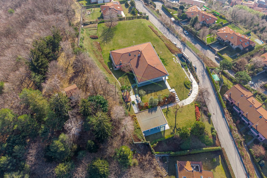 Villa in Tavernerio, Lombardy, Italy 3 - 17211338