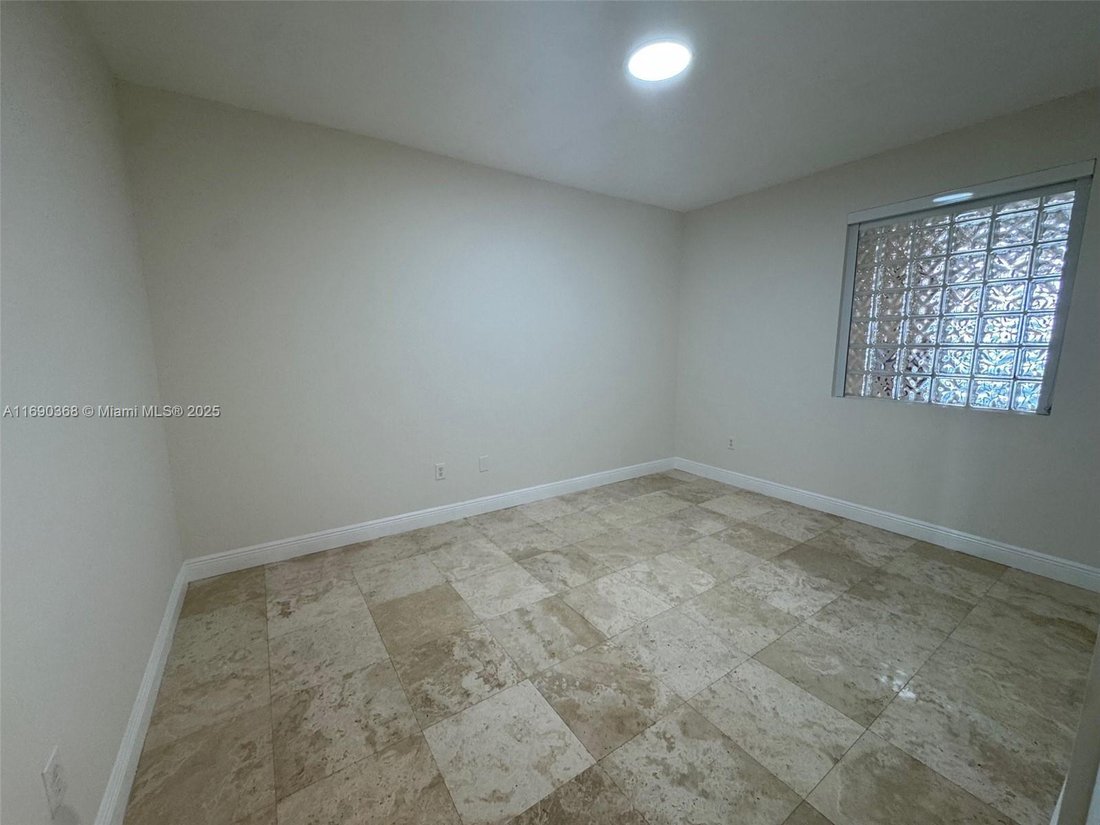 Condo in Aventura, Florida, United States 4 - 17202250