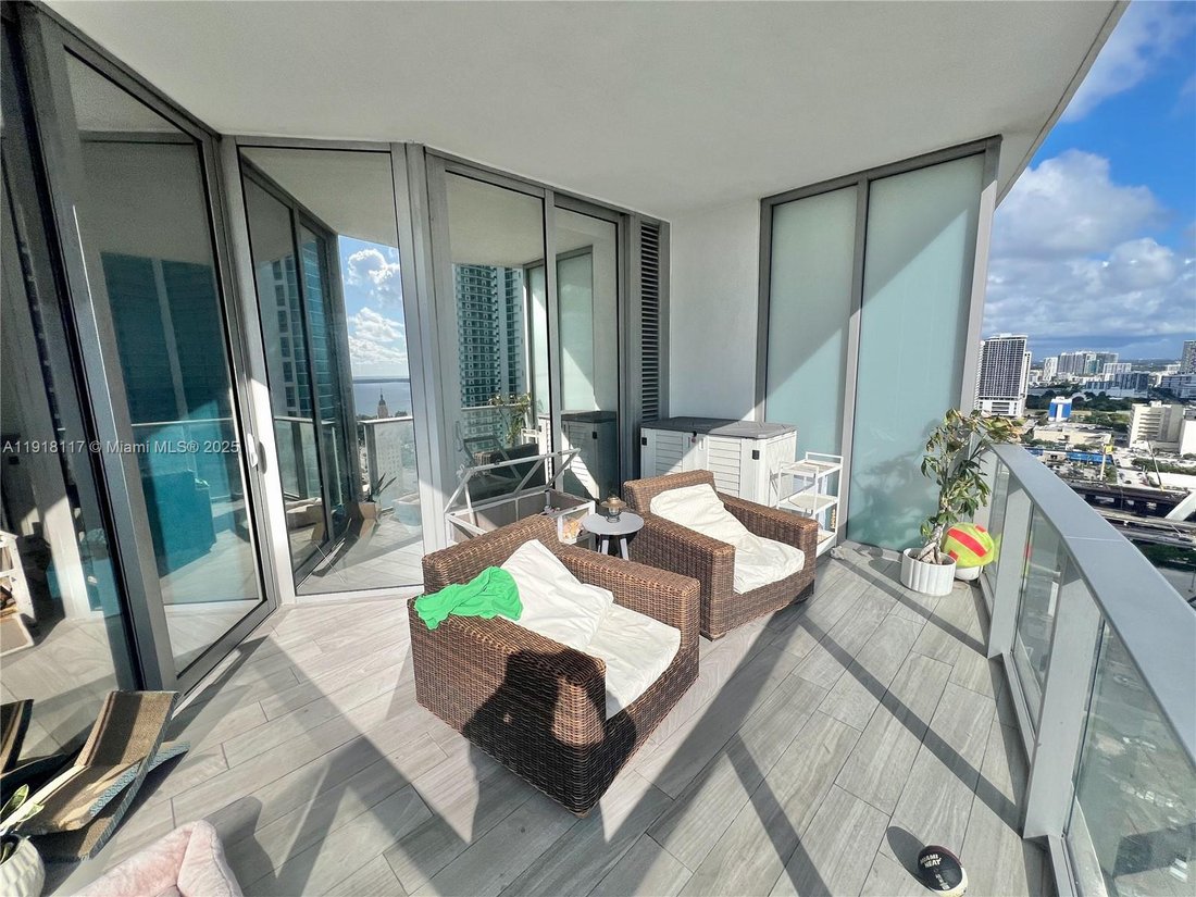 Condo in Miami, Florida, United States 4 - 17202004