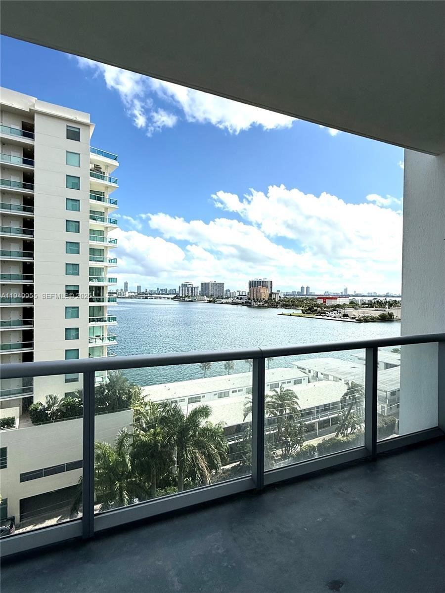 Condo in Miami Beach, Florida, United States 2 - 17202504