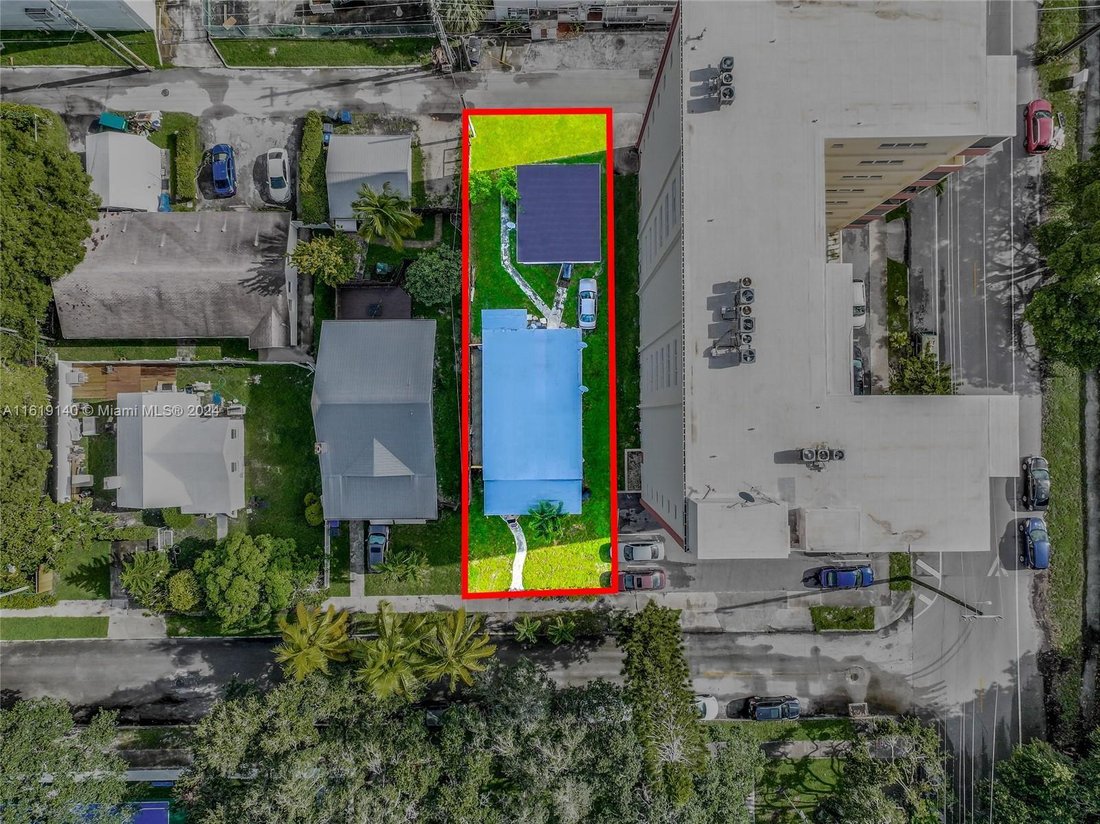 Hollywood, Florida, United States 3 - 17203701