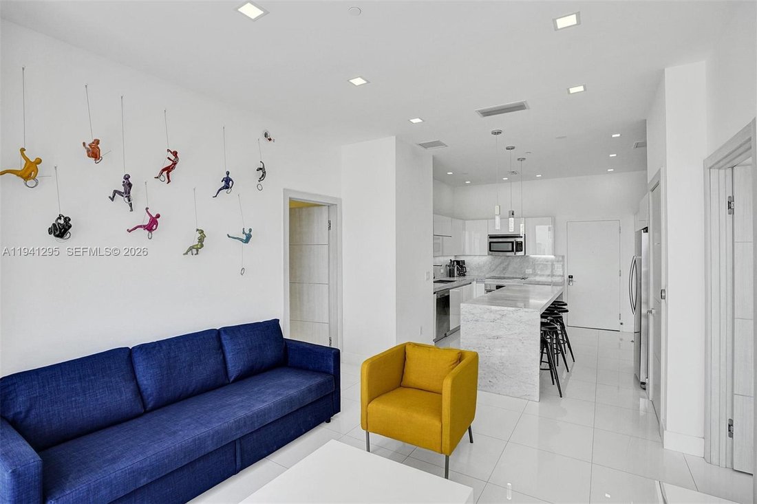 Condo in Hallandale Beach, Florida, United States 4 - 17205115