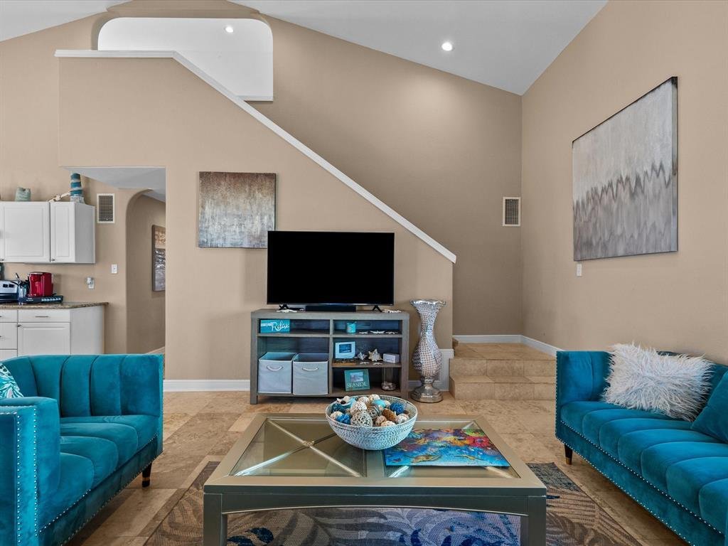 House in Freeport, Texas, United States 5 - 17208015