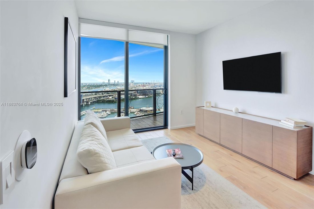 Condo in Miami, Florida, United States 1 - 17203320