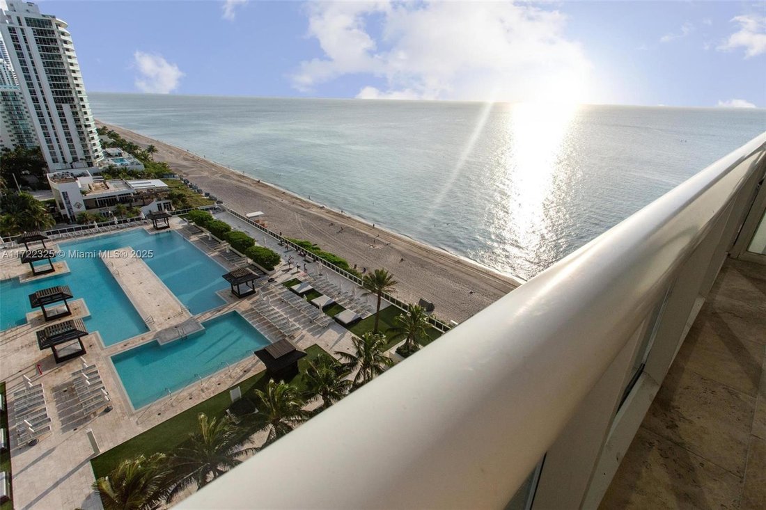 Condo in Hallandale Beach, Florida, United States 2 - 17203078