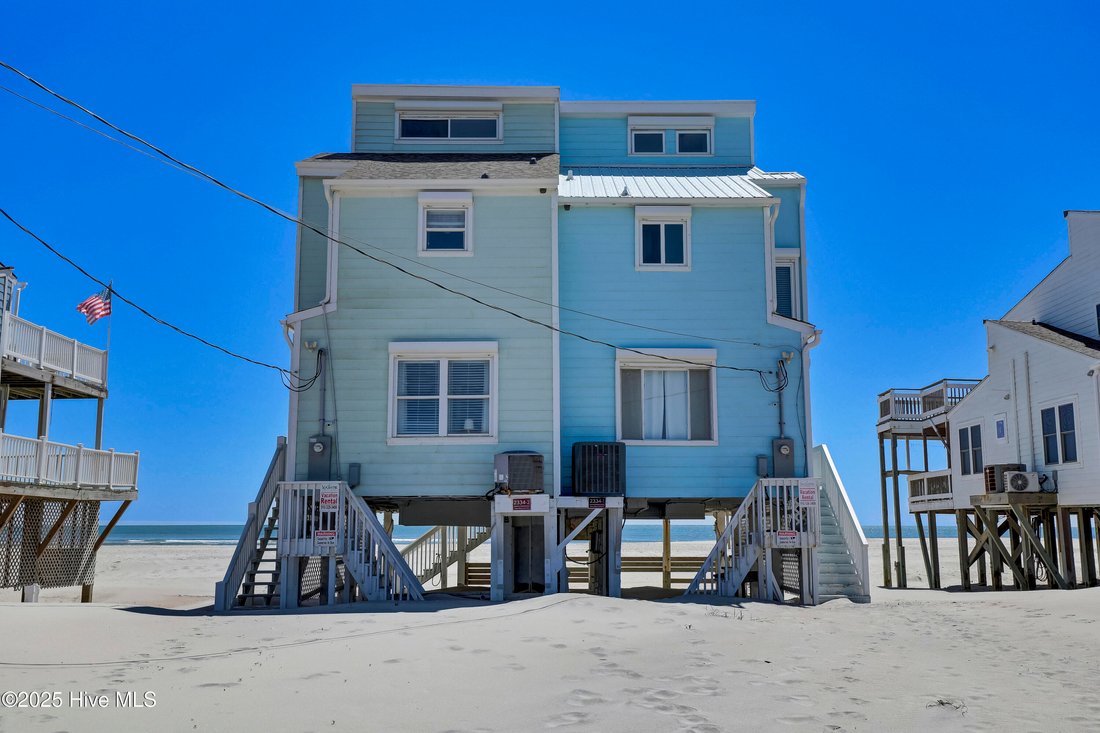 Townhouse in North Topsail Beach, North Carolina, United States 2 - 17195888