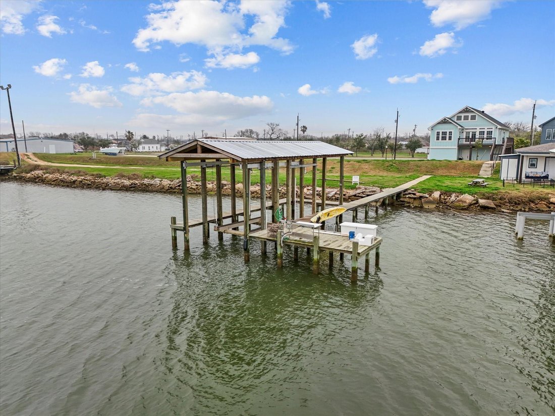 House in Freeport, Texas, United States 3 - 17207818
