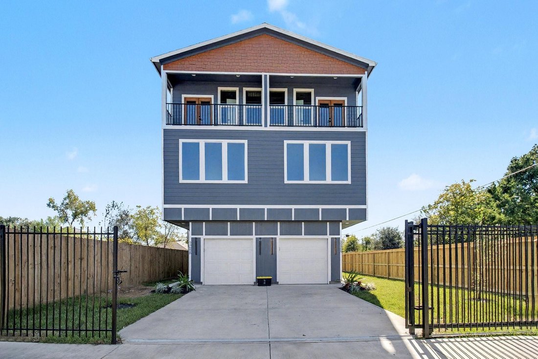 Houston, Texas, United States 3 - 17210495
