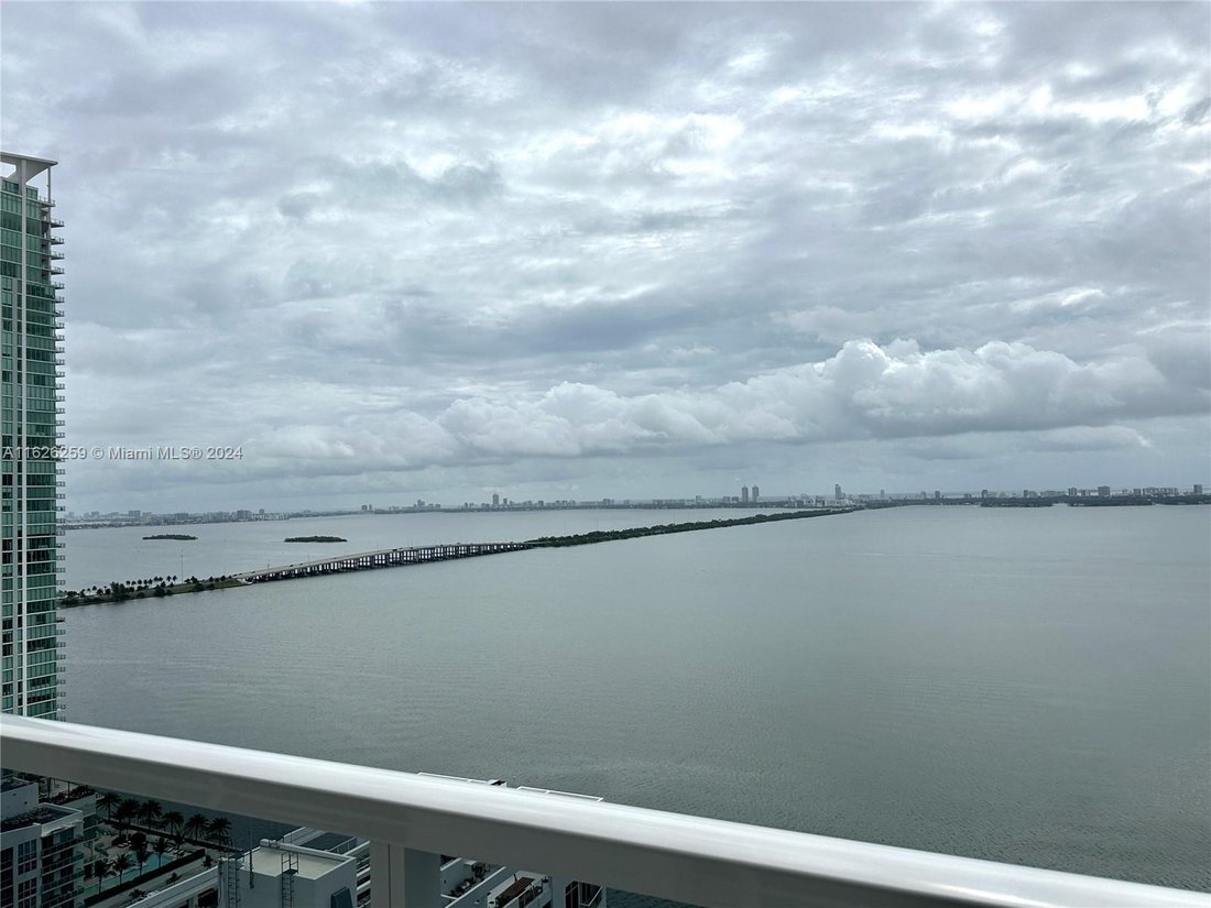 Condo in Miami, Florida, United States 4 - 17202858