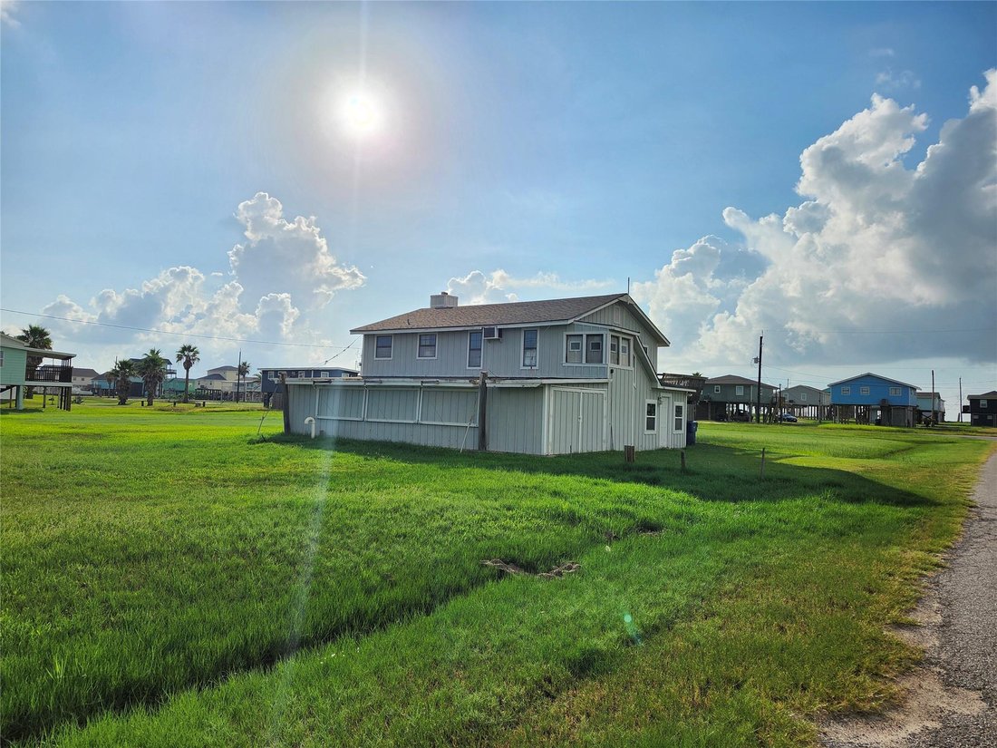 House in Freeport, Texas, United States 2 - 17208146