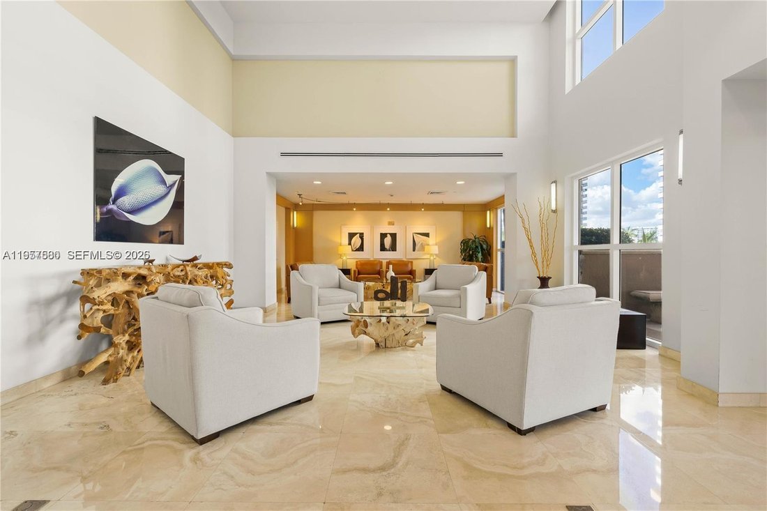 Condo in Hallandale Beach, Florida, United States 5 - 17202035