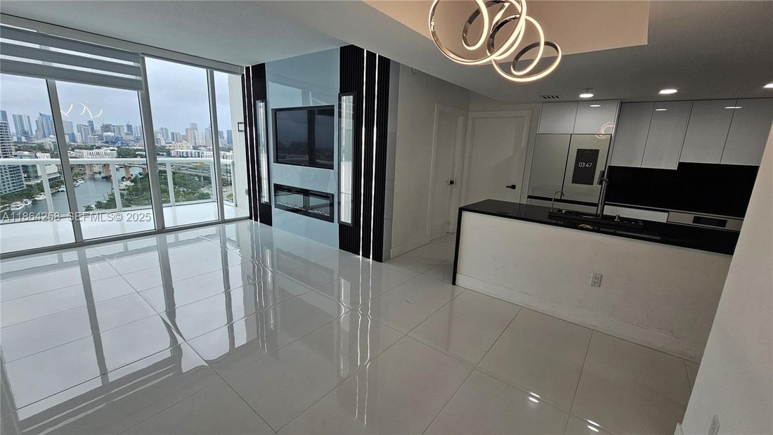 Condo in Miami, Florida, United States 1 - 17206065