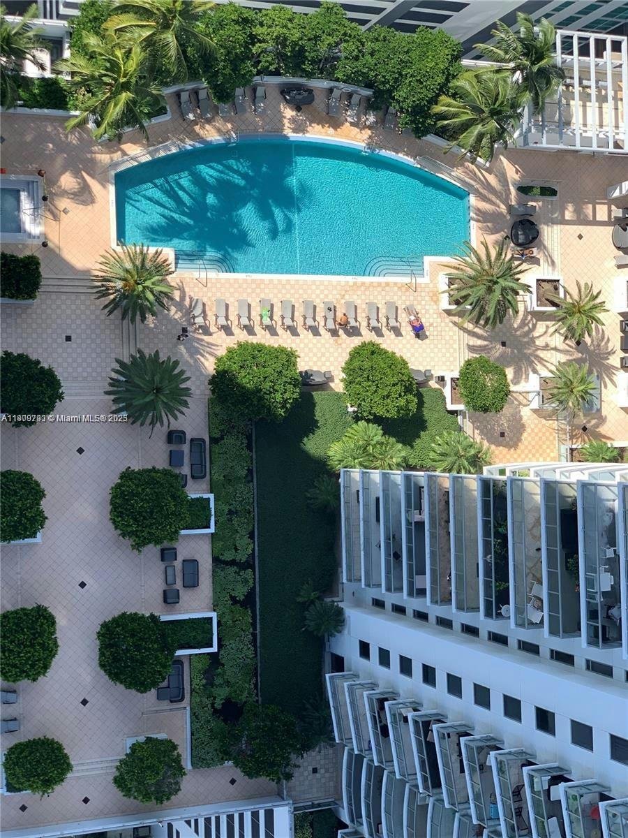 Condo in Miami, Florida, United States 3 - 17202438