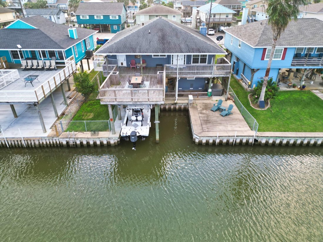 House in Freeport, Texas, United States 1 - 17210021