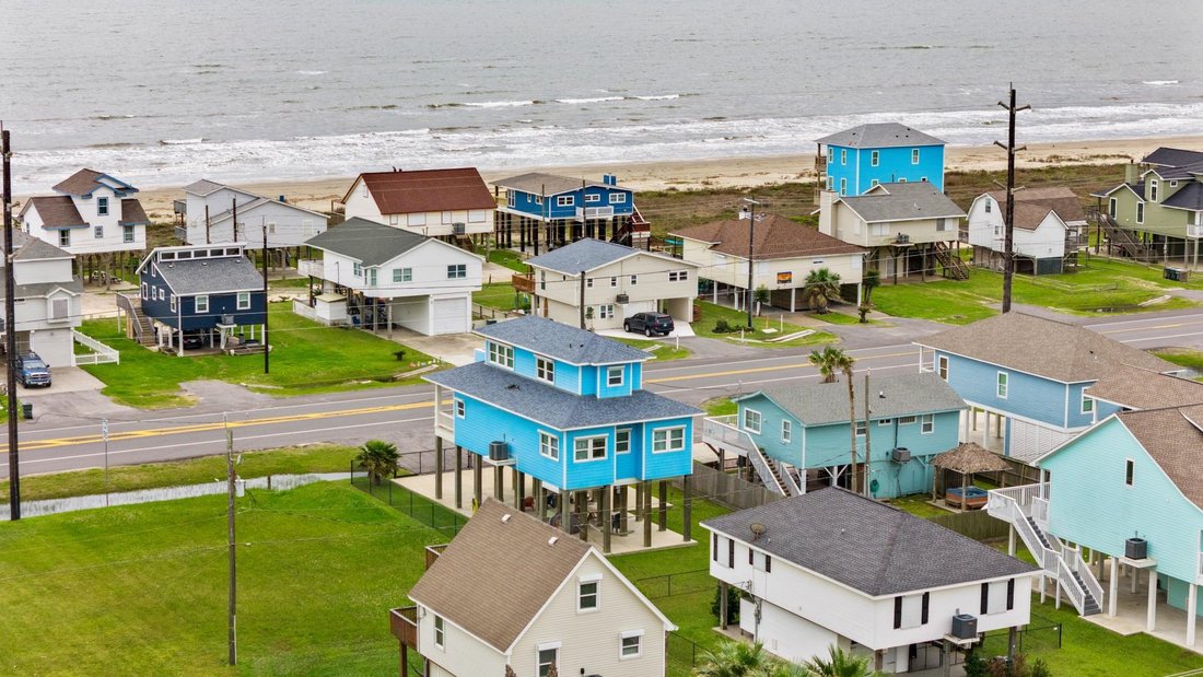 House in Galveston, Texas, United States 3 - 17210643