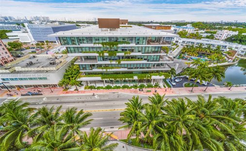 Condo in Miami Beach, Florida, United States 1