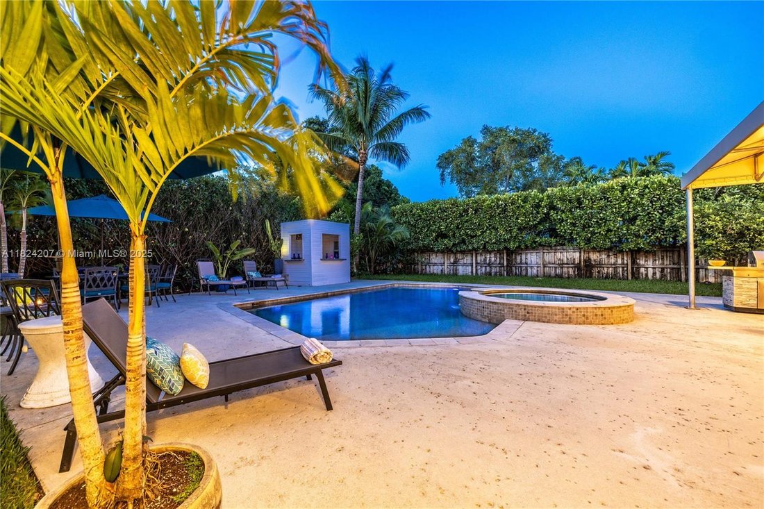 House in Miami, Florida, United States 3 - 17205725