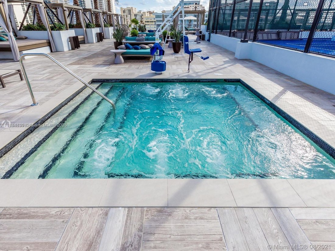 Condo in Hollywood, Florida, United States 4 - 17205498