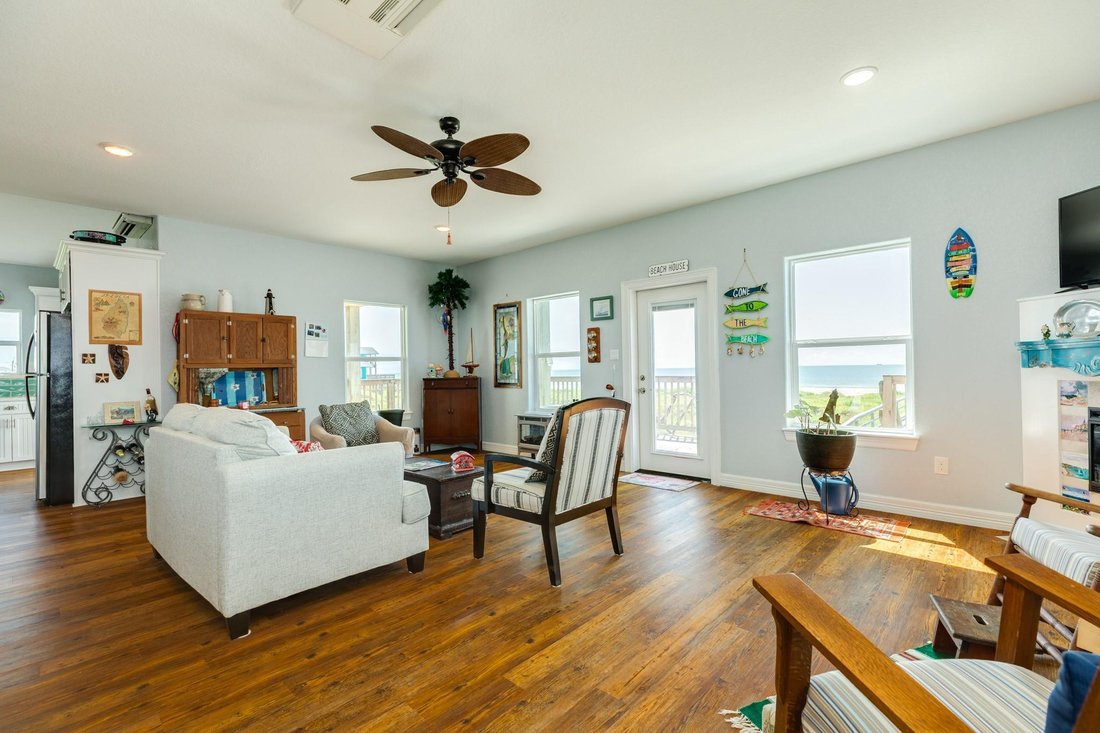 House in Freeport, Texas, United States 4 - 17209569