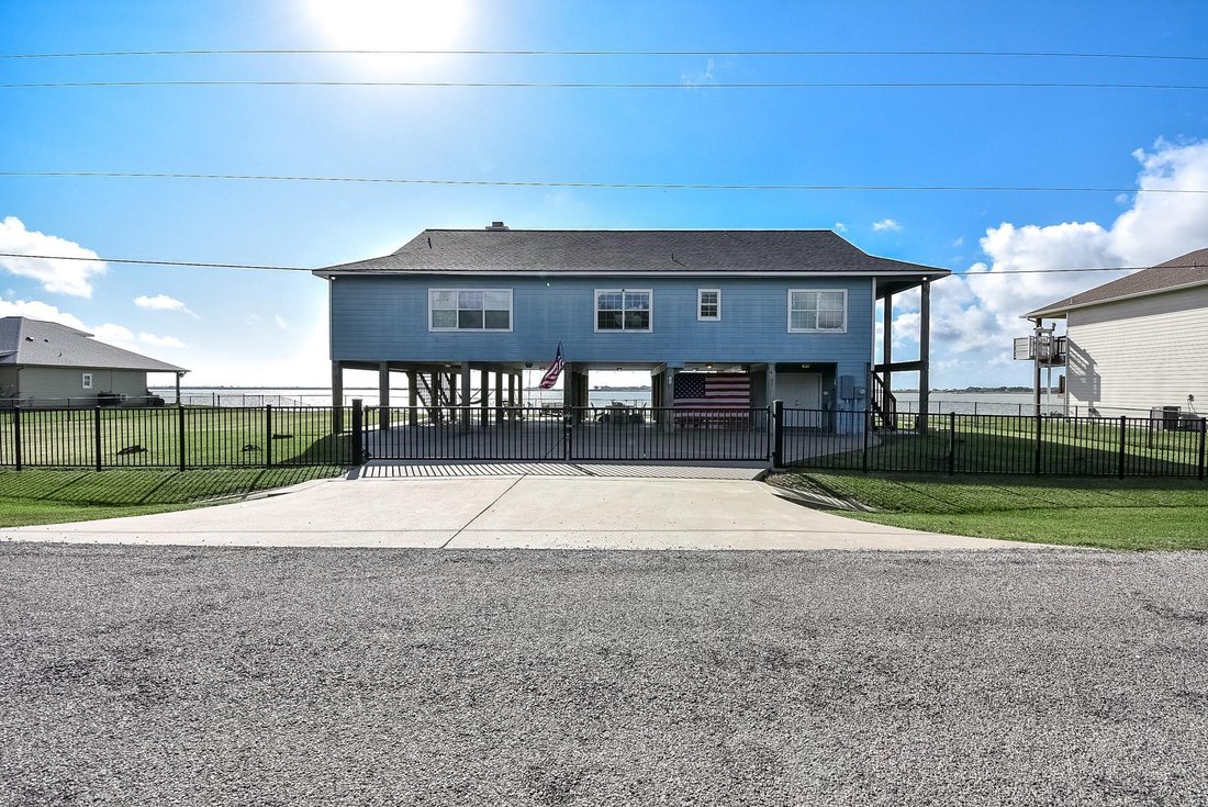House in Palacios, Texas, United States 1 - 17208588