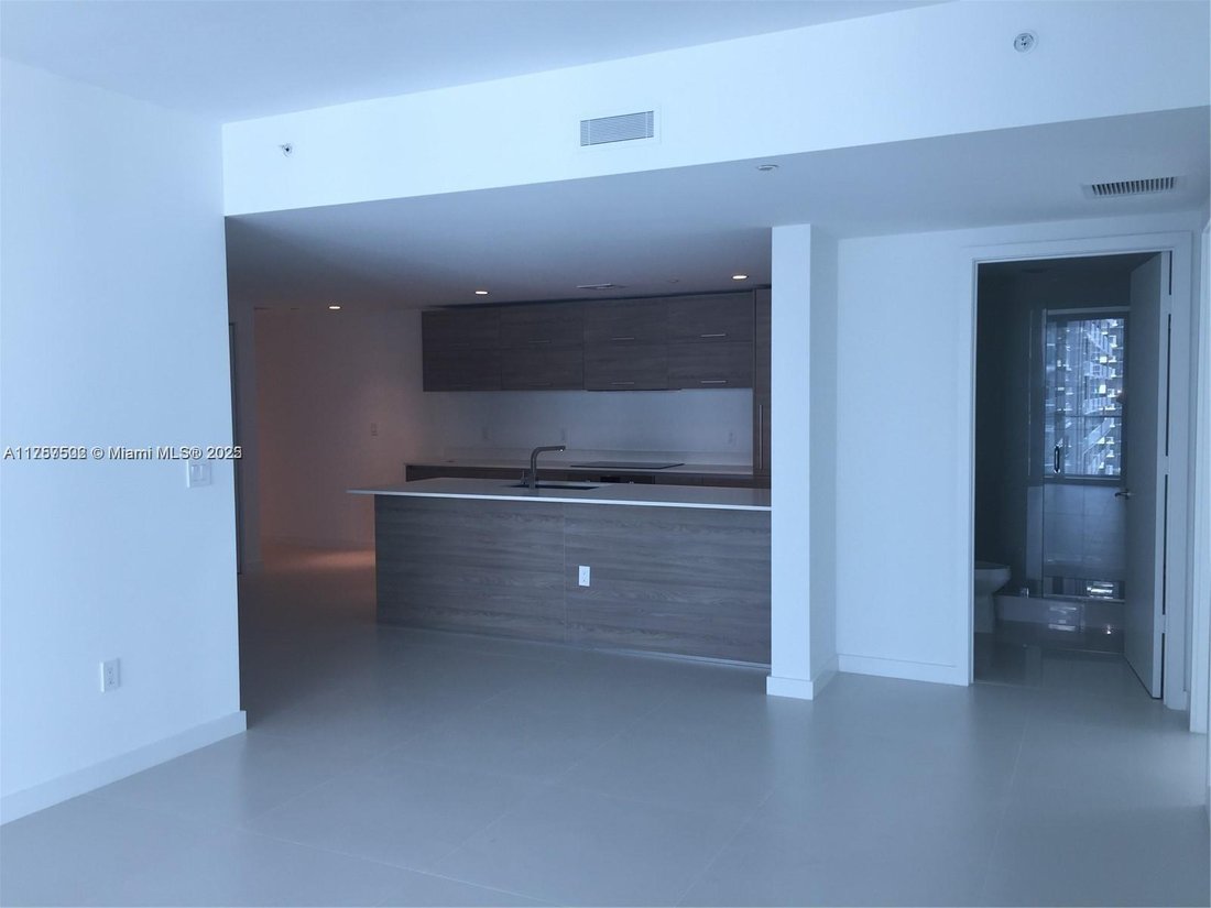 Condo in Miami, Florida, United States 3 - 17202823