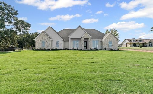 House in Springtown, Texas, United States 1