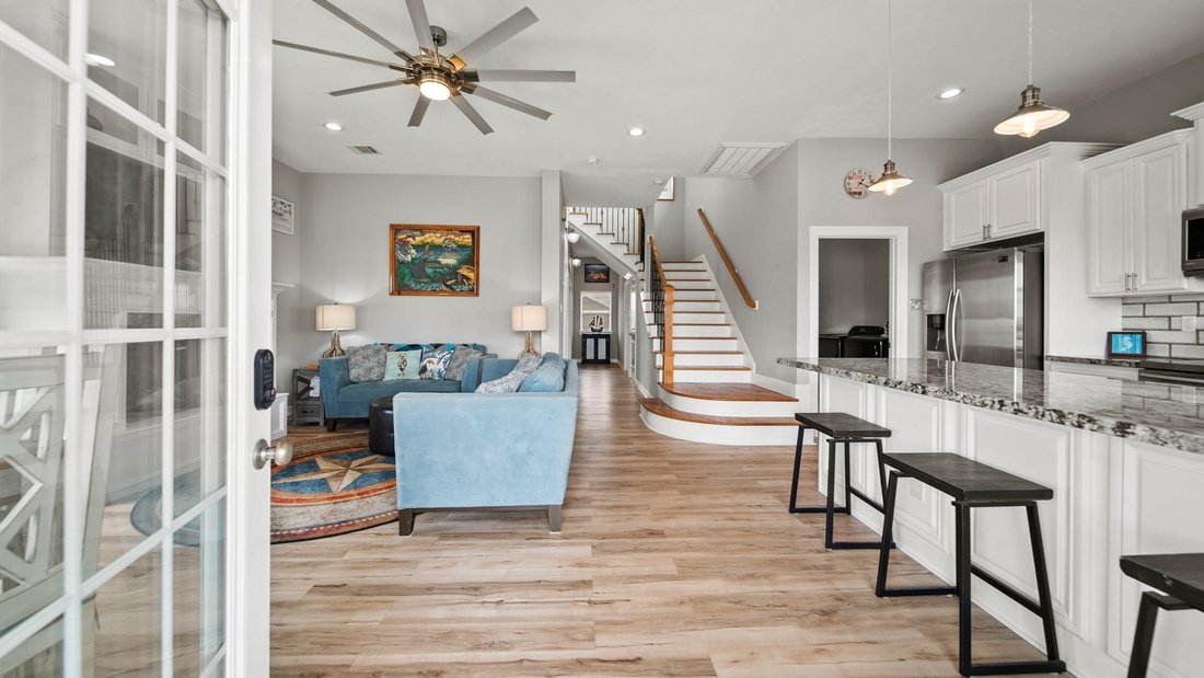 House in Galveston, Texas, United States 4 - 17210643