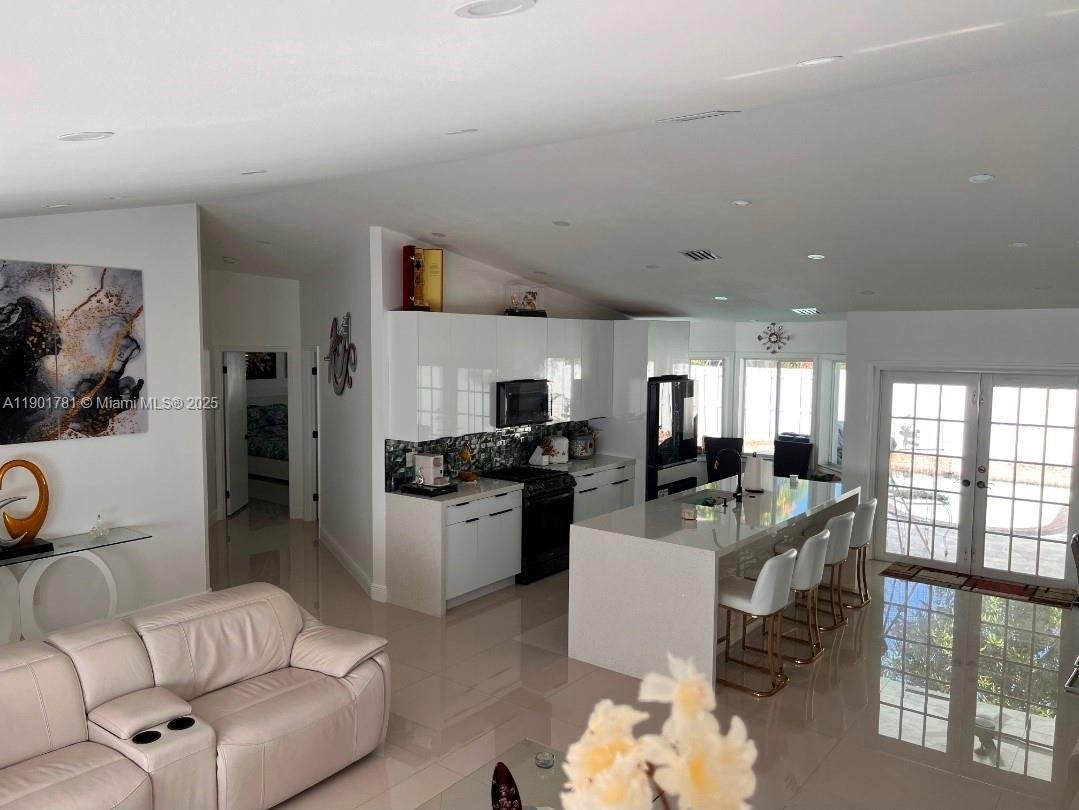 House in Miami, Florida, United States 3 - 17202792