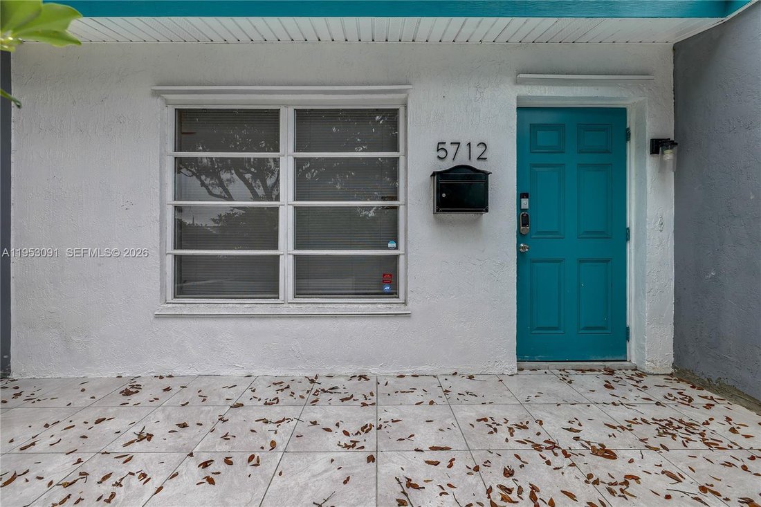 House in Miramar, Florida, United States 4 - 17202976