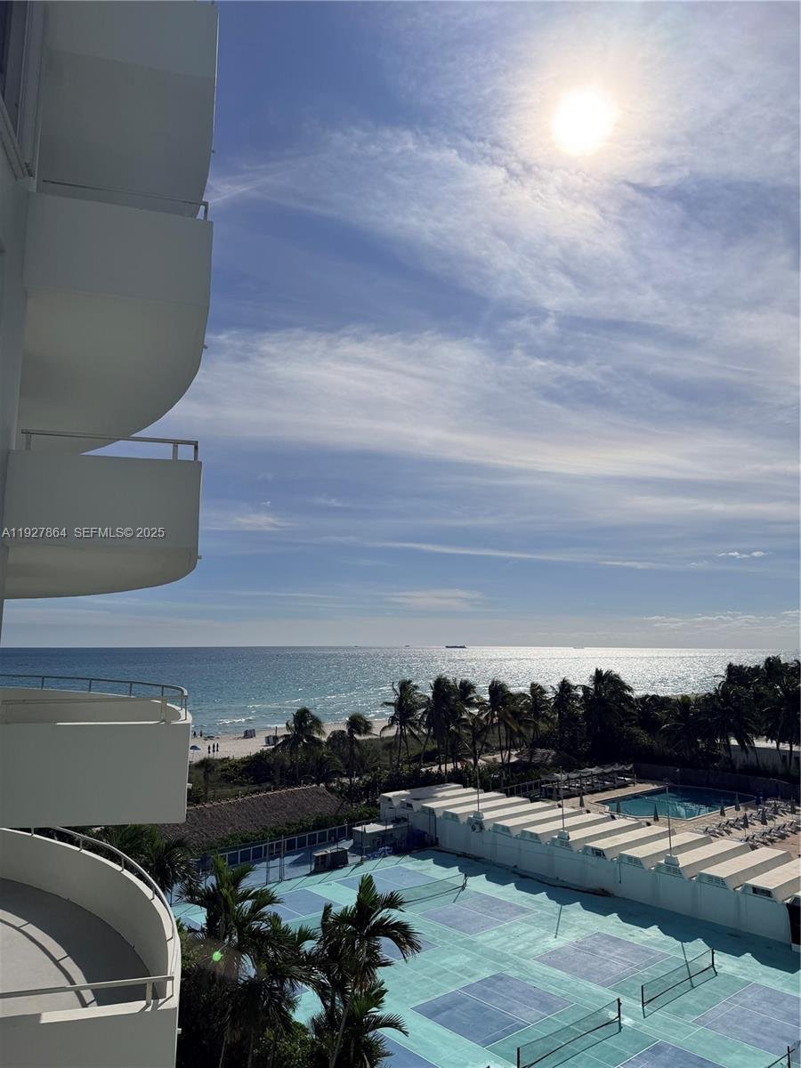Condo in Miami Beach, Florida, United States 2 - 17202678