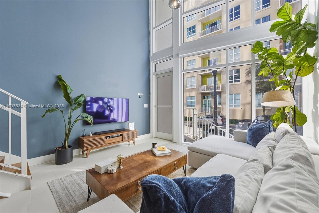 Condo in Miami, Florida, United States 5 - 17202210