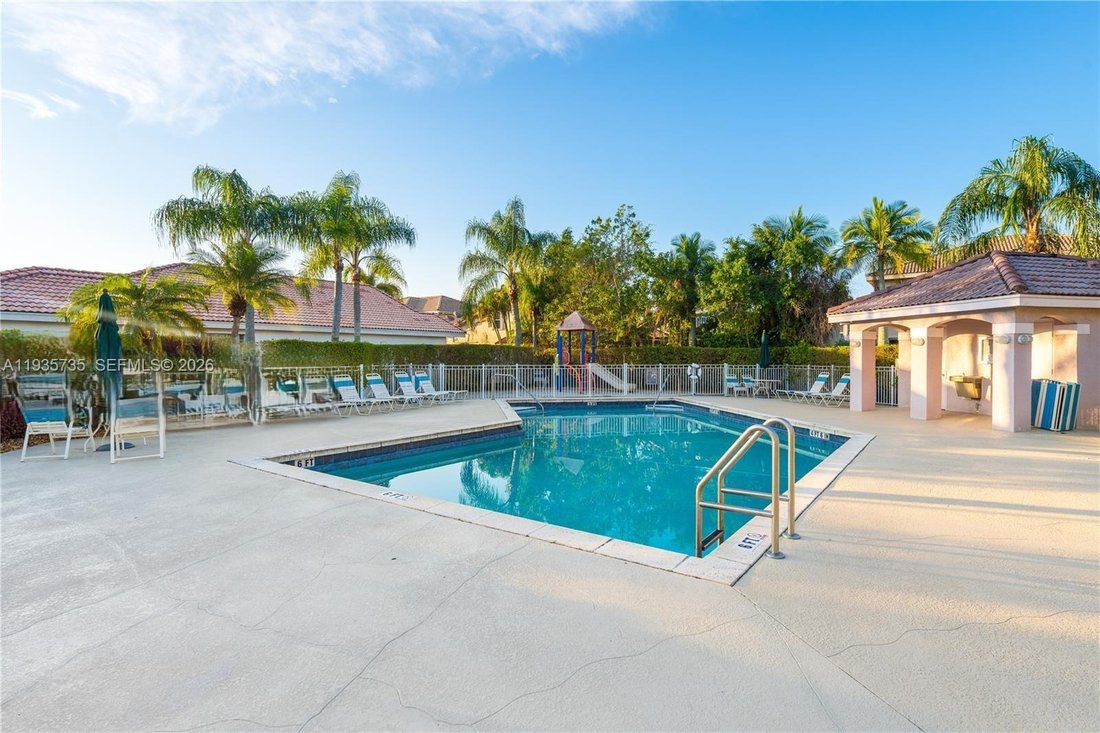 House in Miramar, Florida, United States 4 - 17202529