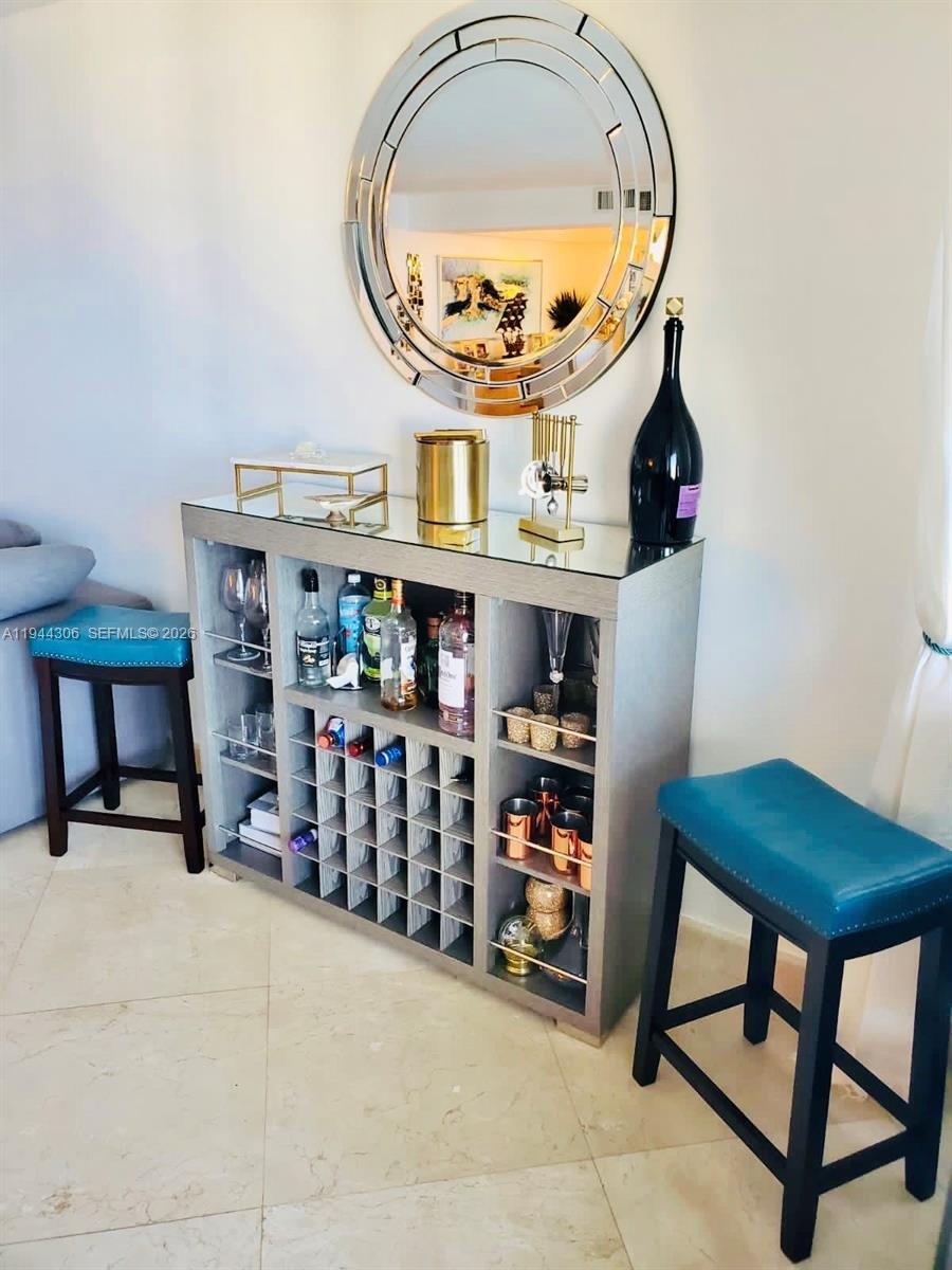 Condo in Wilton Manors, Florida, United States 5 - 17203296