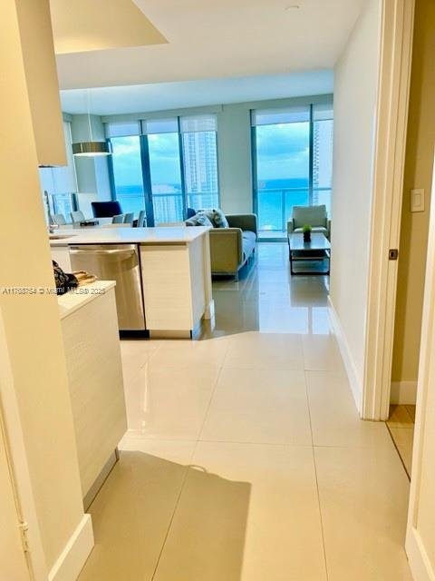 Condo in Hallandale Beach, Florida, United States 5 - 17202514