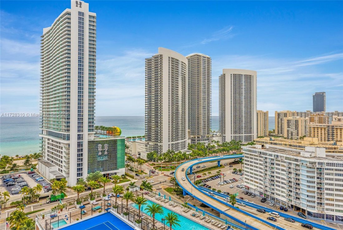 Hollywood, Florida, United States 5 - 17205279