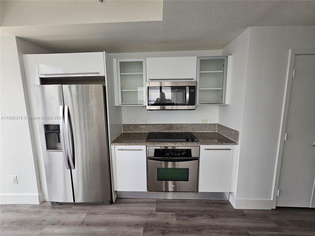 Condo in Miami, Florida, United States 4 - 17203800