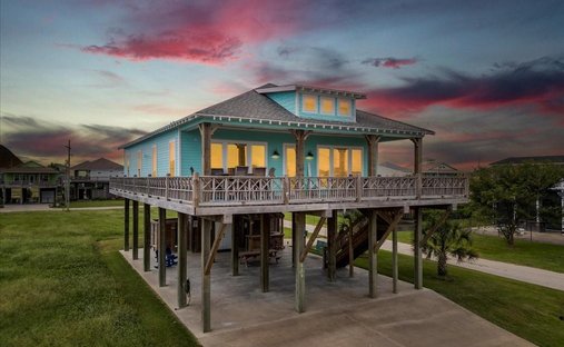 House in Bolivar Peninsula, Texas, United States 1