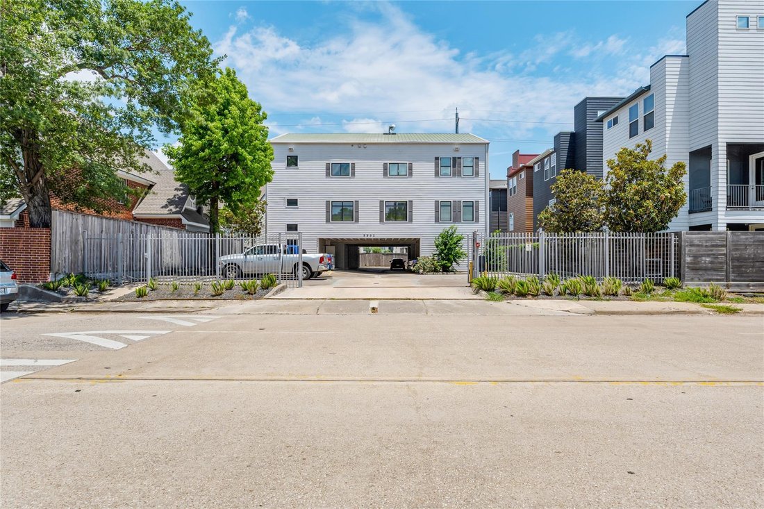 Houston, Texas, United States 1 - 17209084
