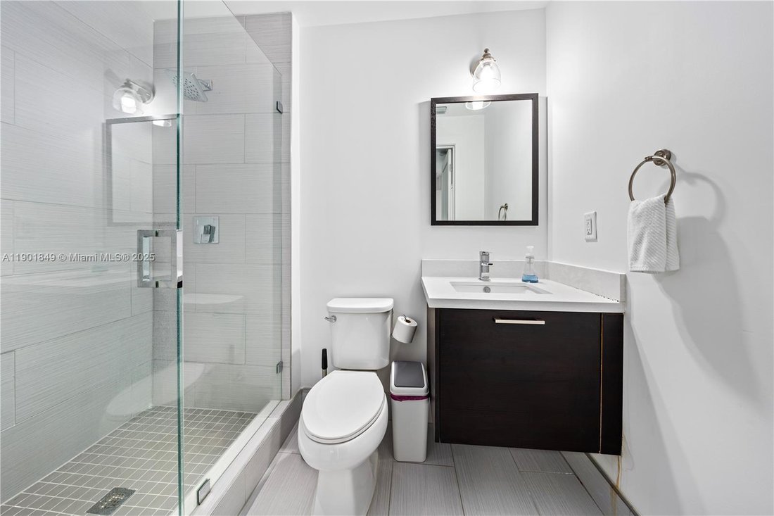 Townhouse in Doral, Florida, United States 5 - 17205412