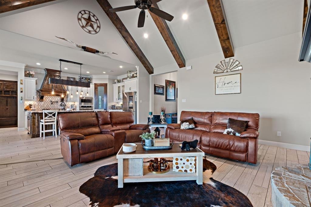 House in Weatherford, Texas, United States 1 - 17215345