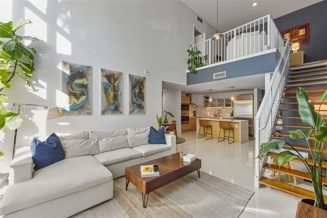 Condo in Miami, Florida, United States 3 - 17202210