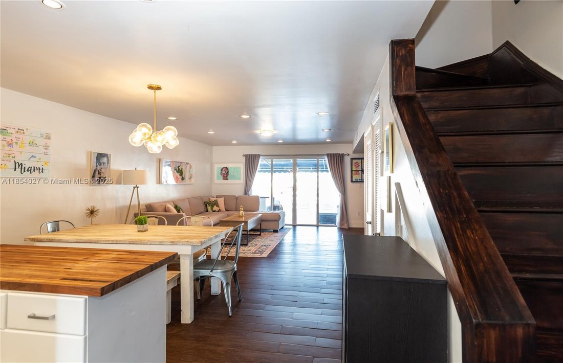 Townhouse in North Miami Beach, Florida, United States 5 - 17203260
